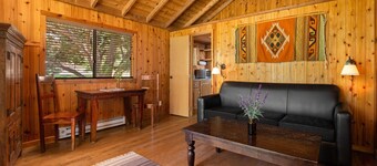 King Cabin | Fireplace | No Hidden Fees