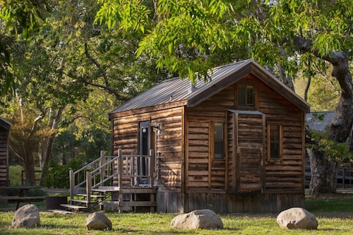 Family Cabin | Bunk Beds + Kitchenette