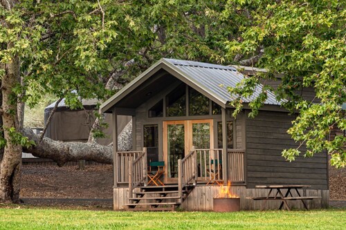 Cabin | Queen Stay + Firepit | No Hidden Fees