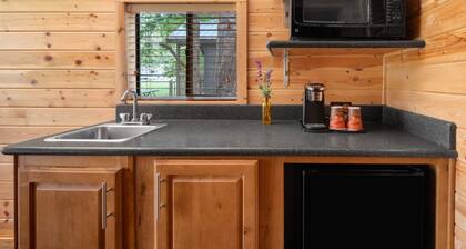 Central Cabin + Queen + Firepit | No Hidden Fees
