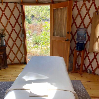 Cabin | Creekside + Firepit | No Hidden Fees