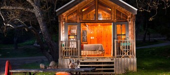 Cabin | Creek Deck + Firepit | No Hidden Fees