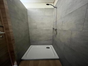 House | Bathroom