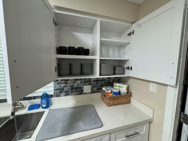 Microwave, oven, stovetop, dishwasher