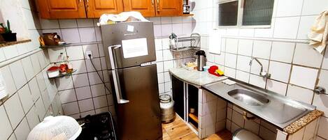 Jääkaappi, mikroaaltouuni