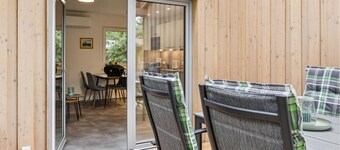 Lovely home in Röbel with lake view