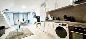 Microwave, oven, stovetop, cookware/dishes/utensils