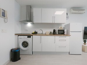 微波爐、焗爐、爐具、廚房用具/餐具/器皿