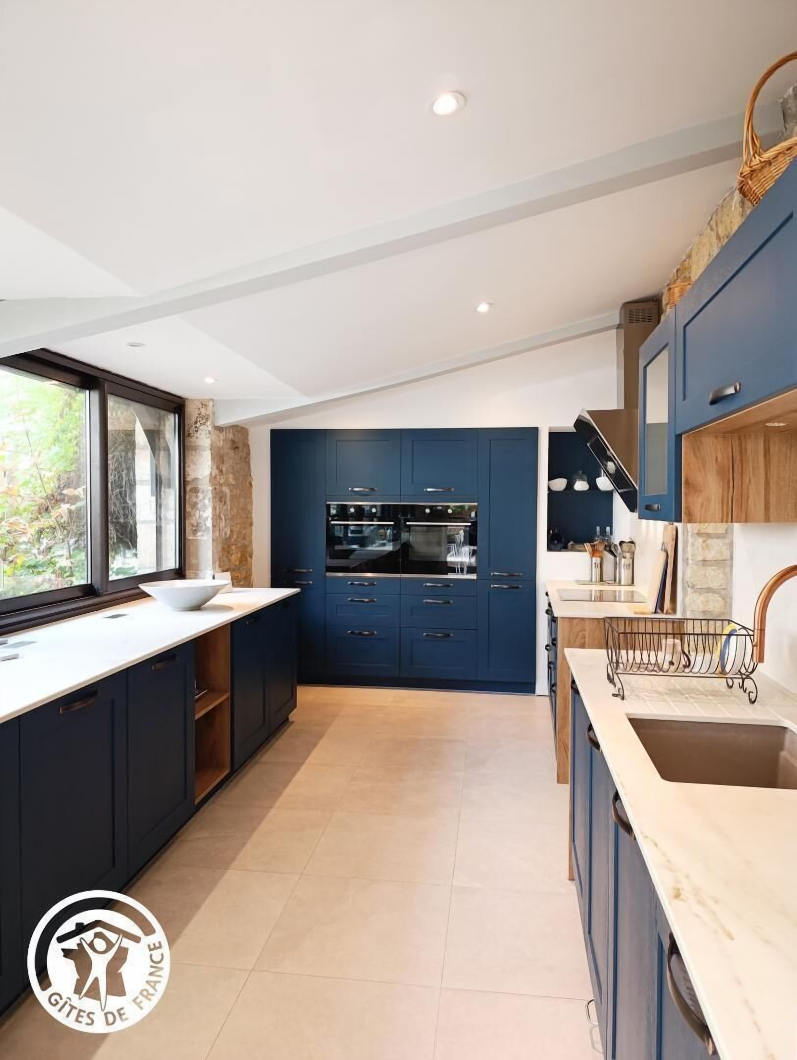 Microondas y lavavajillas