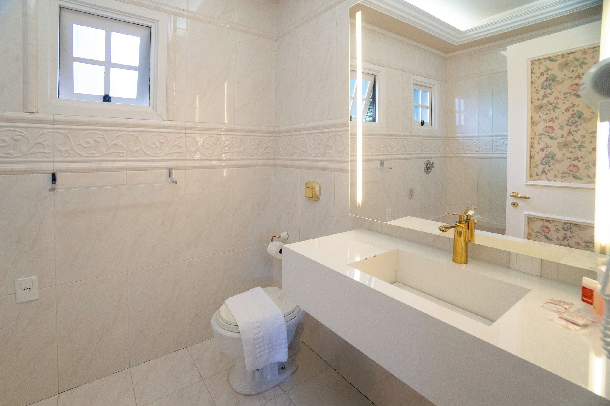 Superior Double Room | Bathroom