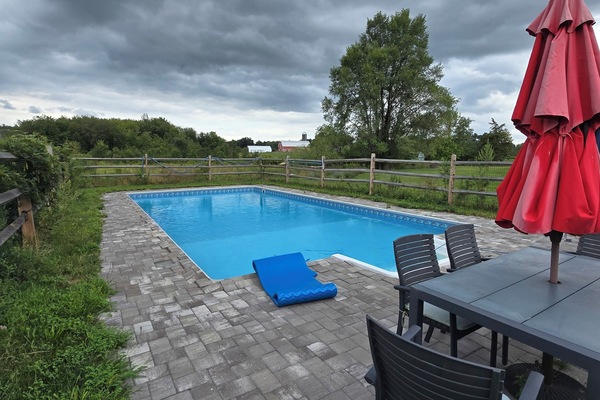 Piscine extérieure, piscine chauffée