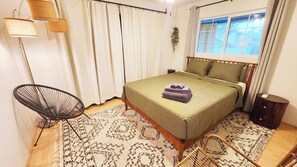 WiFi, bed sheets