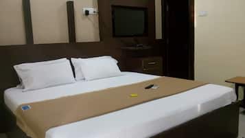 9 bedrooms, iron/ironing board, WiFi, bed sheets