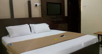 DIVYA LODGE HOTELS ROOMS NSR HOTELS SERVICES COMPANY NSR TOURSIM TOURS TRAVELLIN