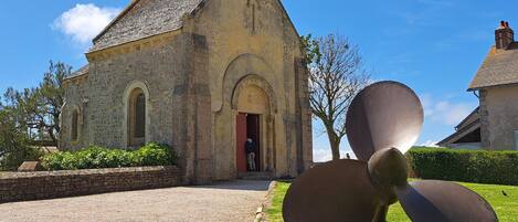 المنشأة من الخارج