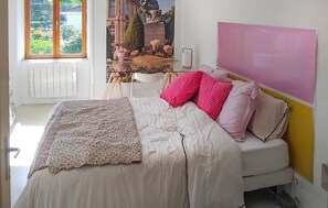 3 chambres, fer et planche Ă repasser, accĂšs au Wi-Fi (inclus)