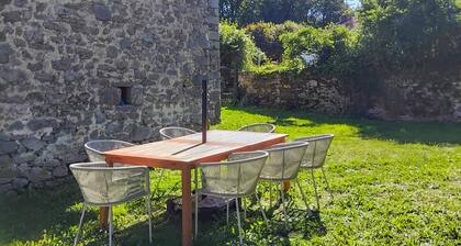 Maison acceptant les animaux Ă  RoyĂšres avec WiFi