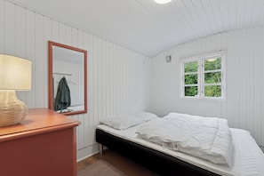 4 soverom, strykejern/-brett og wi-fi (inkludert)