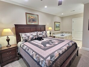 2 makuuhuonetta, silitysrauta/-lauta, ilmainen Wi-Fi, vuodevaatteet