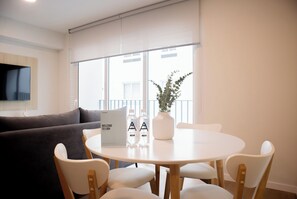 Apartment | Dining room - Select by Wynwood House (Lima)