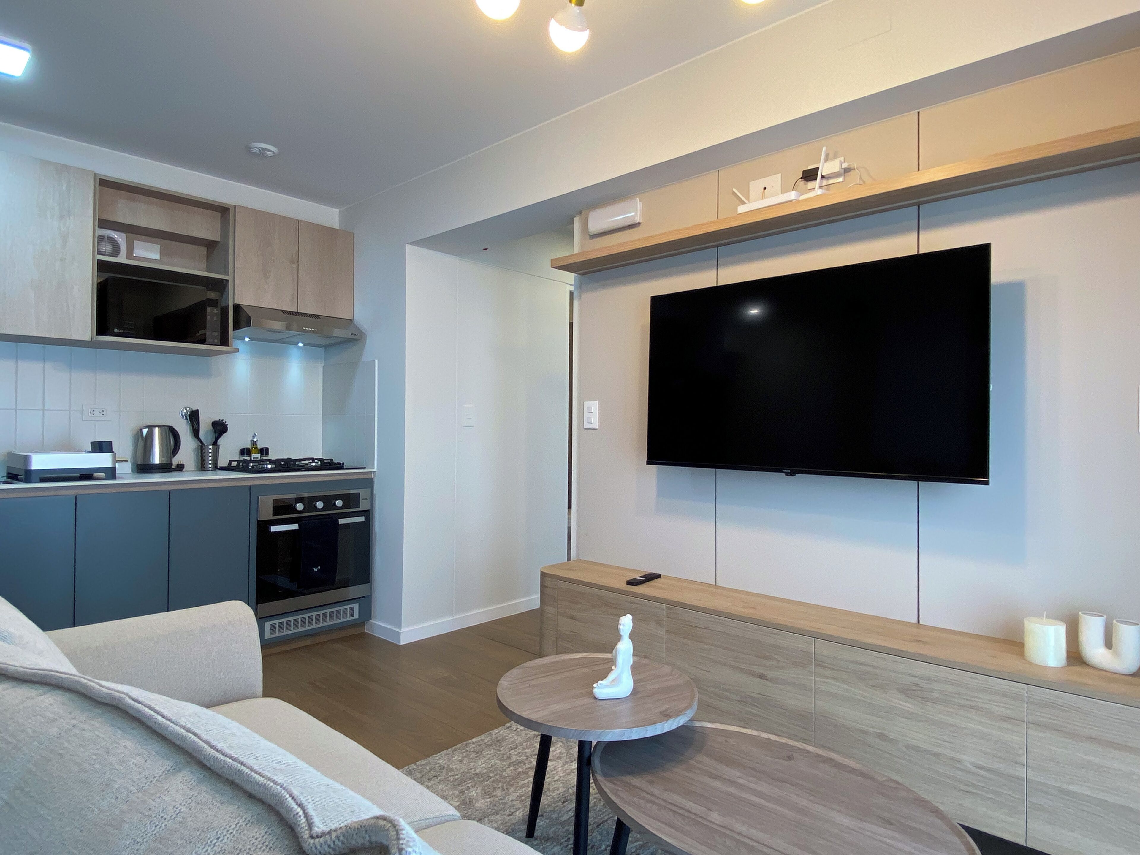 Family Apartment | Living room | Smart TV, heated floors