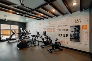 Gym - Boulevard Stays - Medical District (Dallas)