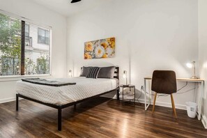 Standard Apartment, 1 Bedroom (Apartment) | Iron/ironing board, free WiFi - Boulevard Stays - South Congress (Austin)