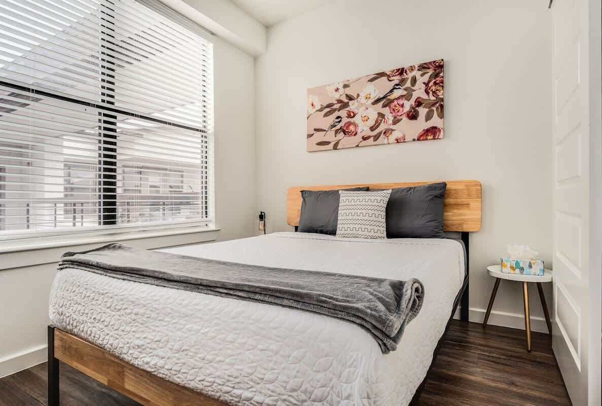 Tabla de planchar con plancha y wifi gratis 