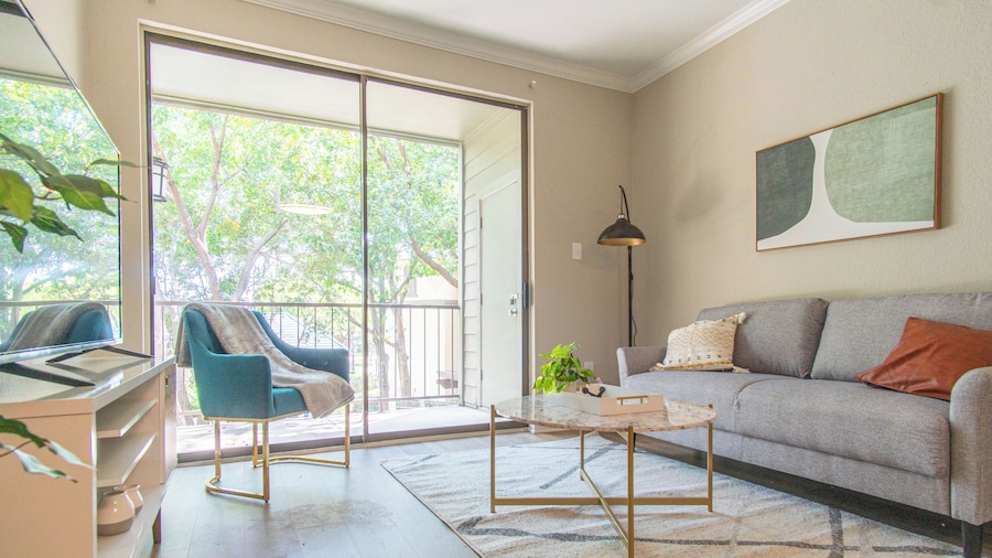 Boulevard Stays - Arlington