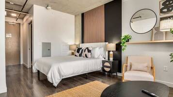 Standard Apartment (Apartment) | Iron/ironing board, free WiFi