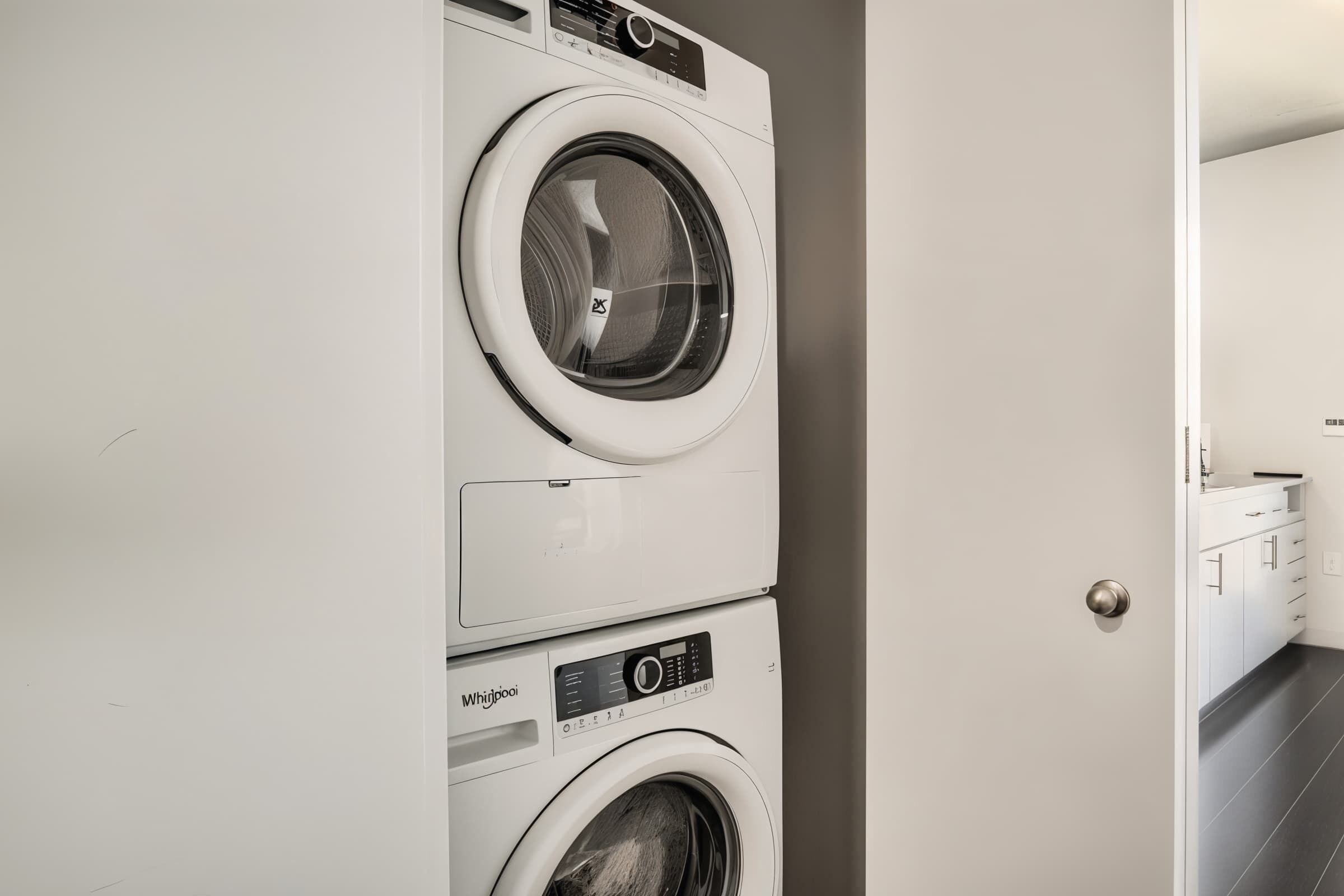 Standard Apartment (Apartment) | Laundry