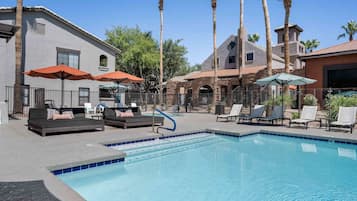 Piscina stagionale all'aperto