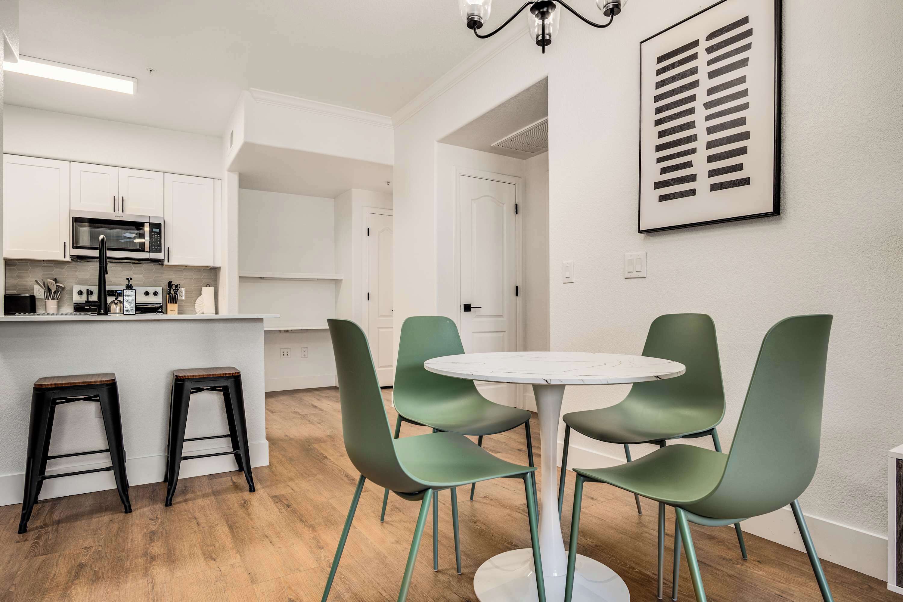Standard Apartment, 1 Bedroom (Apartment) | Dining room