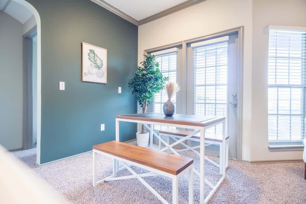 Standard Apartment, 1 Bedroom (Apartment) | Dining room