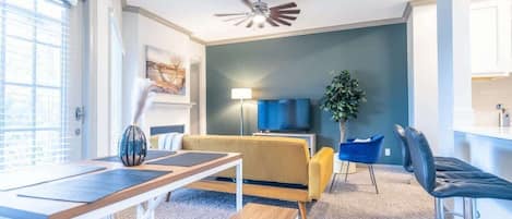 Standard Apartment, 1 Bedroom (Apartment) | Living area | Smart TV