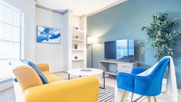 Standard Apartment, 1 Bedroom (Apartment) | Living area | Smart TV