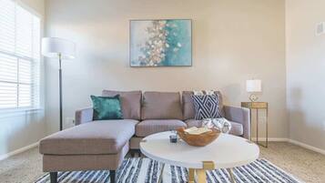 Standard Apartment, 1 Bedroom (Apartment) | Living area | Smart TV