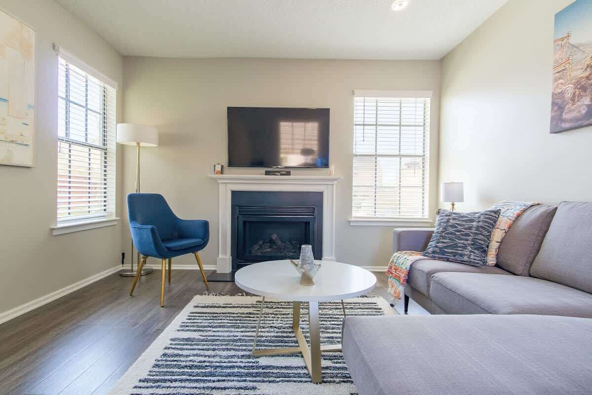 Standard Apartment, 1 Bedroom (Apartment) | Living area | Smart TV