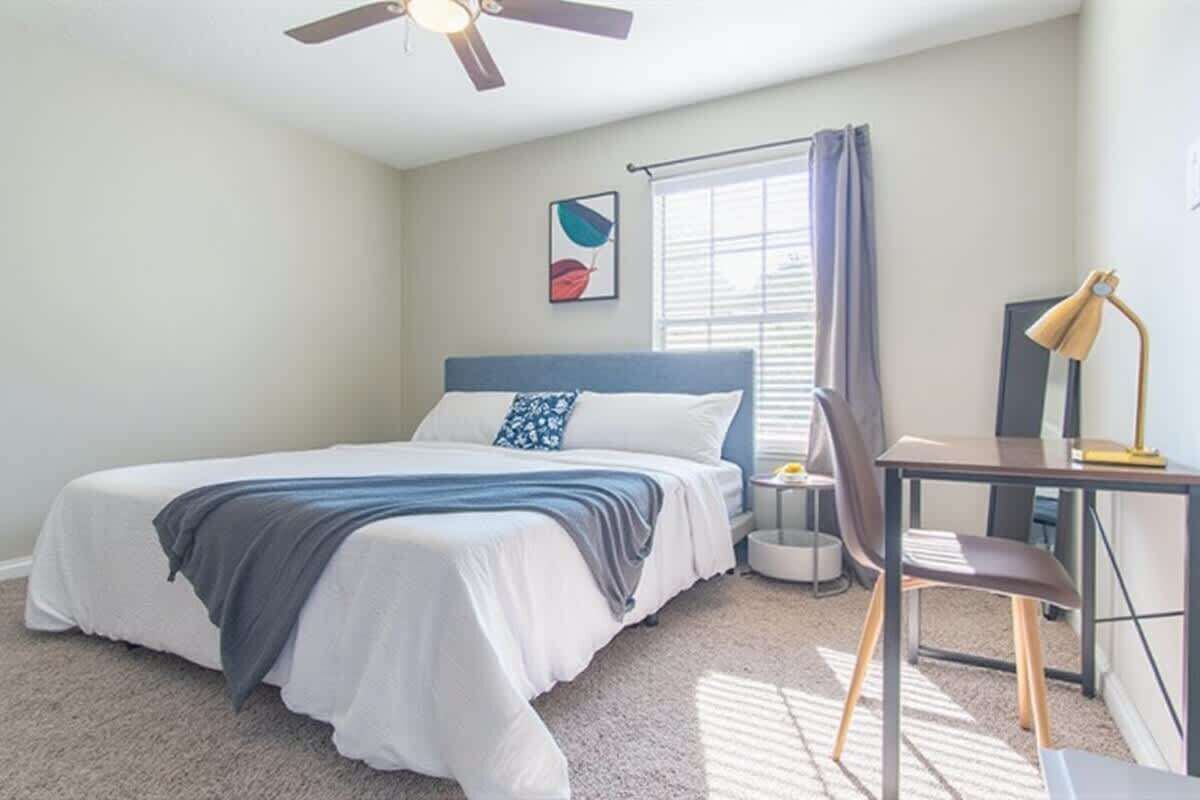 Arbejdsområde til bærbare computere, strygejern/strygebræt, gratis Wi-Fi