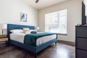 Standard Apartment, 2 Bedrooms (Apartment) | Iron/ironing board, free WiFi - Boulevard Stays - Richardson (Plano)