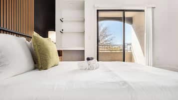 Standard Apartment, 1 Bedroom (Apartment) | Laptop workspace, iron/ironing board, free WiFi, bed sheets