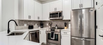 Boulevard Stays - Glendale Stadium