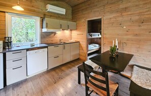 Fridge, dishwasher, coffee/tea maker