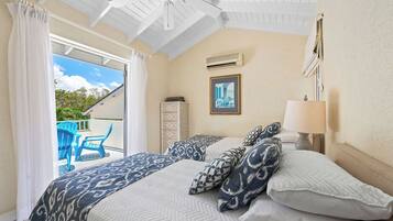 In-room safe, iron/ironing board, WiFi, bed sheets