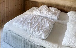 3 bedrooms - Lovely home in Sandviga with house sea view (Sandviga)