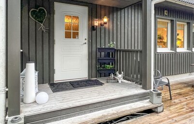 Acogedora casa en Flekkefjord con vistas al mar