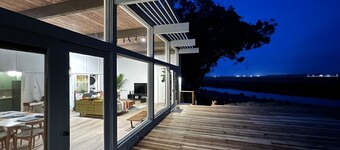 Strawberry Sands - Modern Beach House