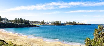 Relaxing Kiama Retreat with Garden & Comfort