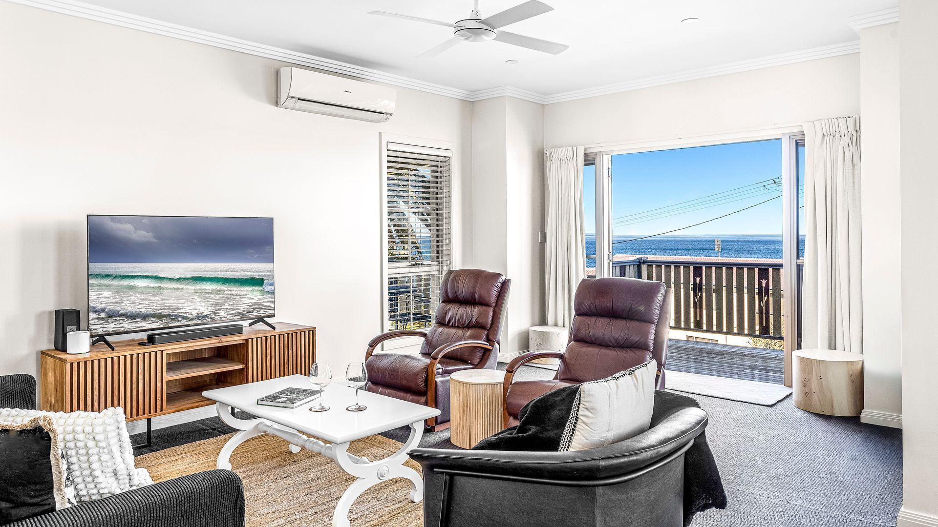 تلفزيون ذكي