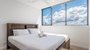 2 bedrooms, desk, free WiFi, bed sheets